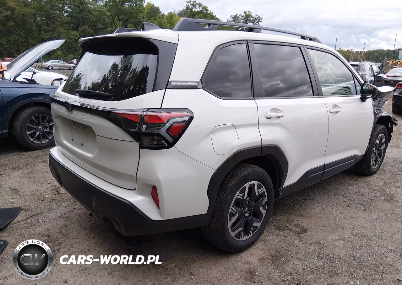 2025 Subaru Forester Premium VIN:JF2SLDDC9SH590748 - 4