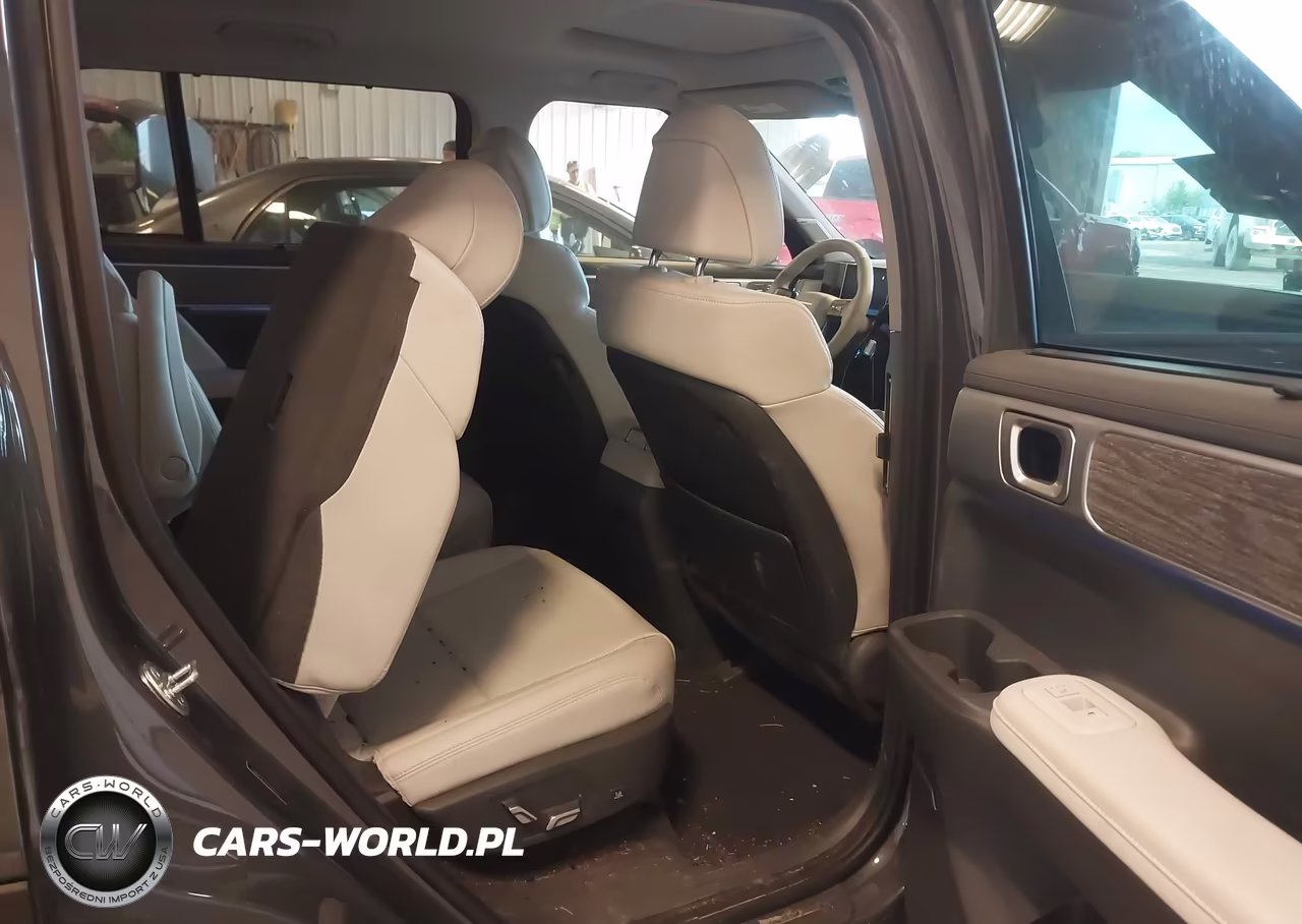 2026 Hyundai Santa Fe Hybrid Limited VIN:5NMP3DG11TH123225 - 8