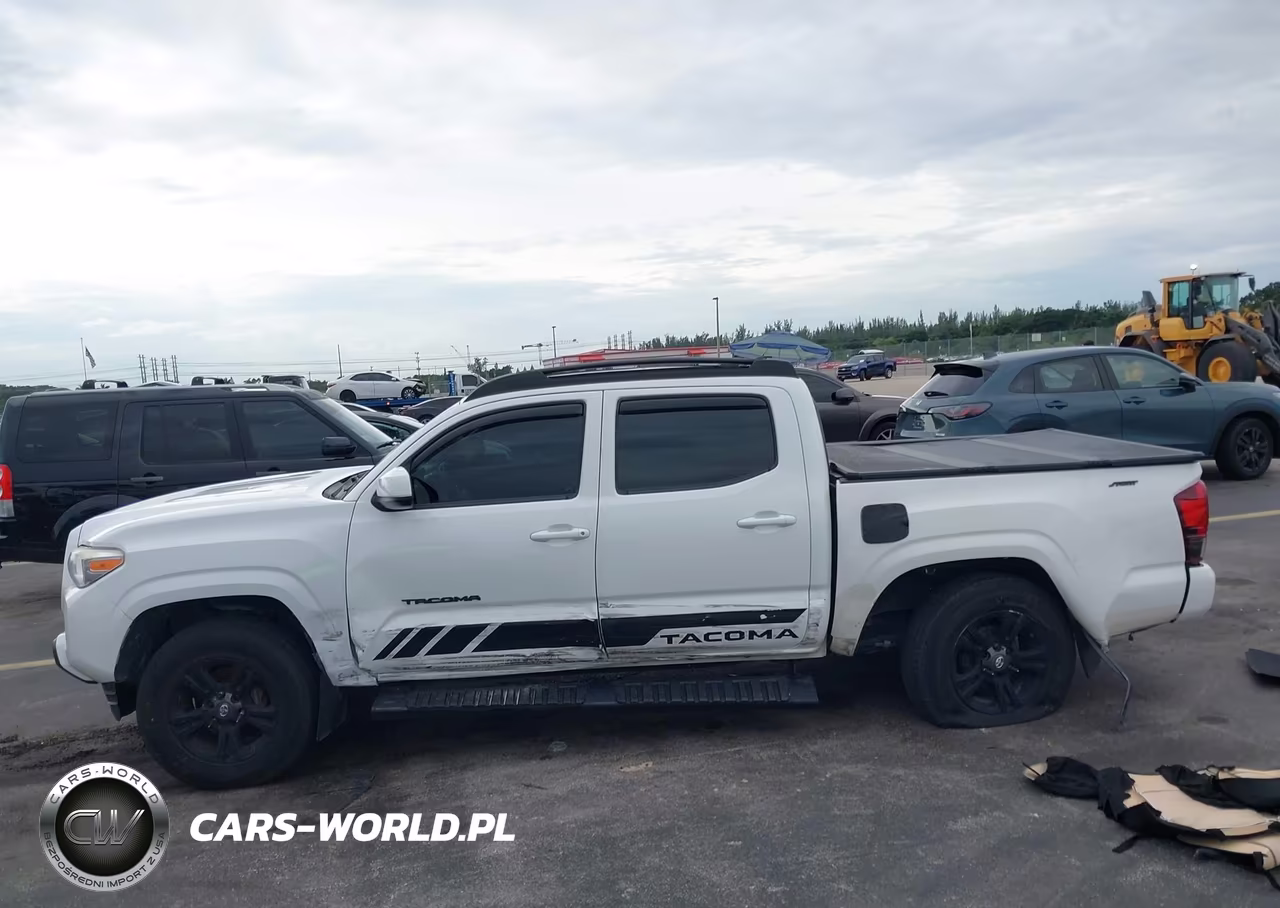 2018 Toyota Tacoma Sr VIN:5TFAX5GN6JX119839 - 14