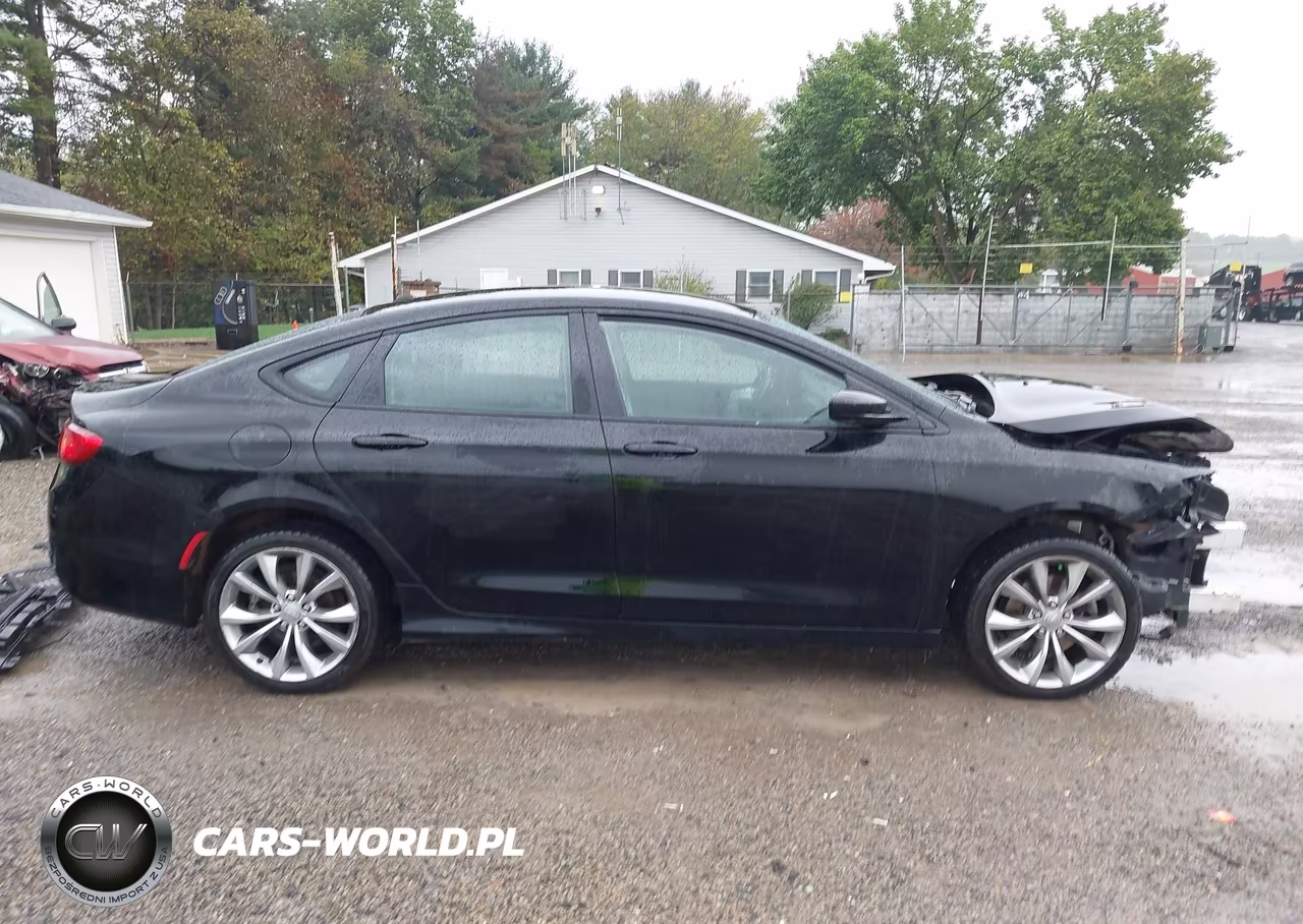 2015 Chrysler 200 S VIN:1C3CCCBB6FN717605 - 13