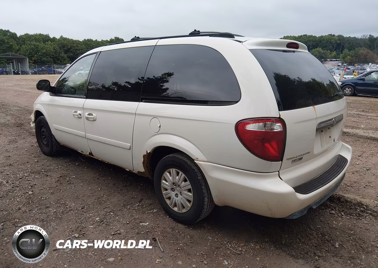 2005 Chrysler Town & Country Lx VIN:2C4GP44R45R265141 - 3