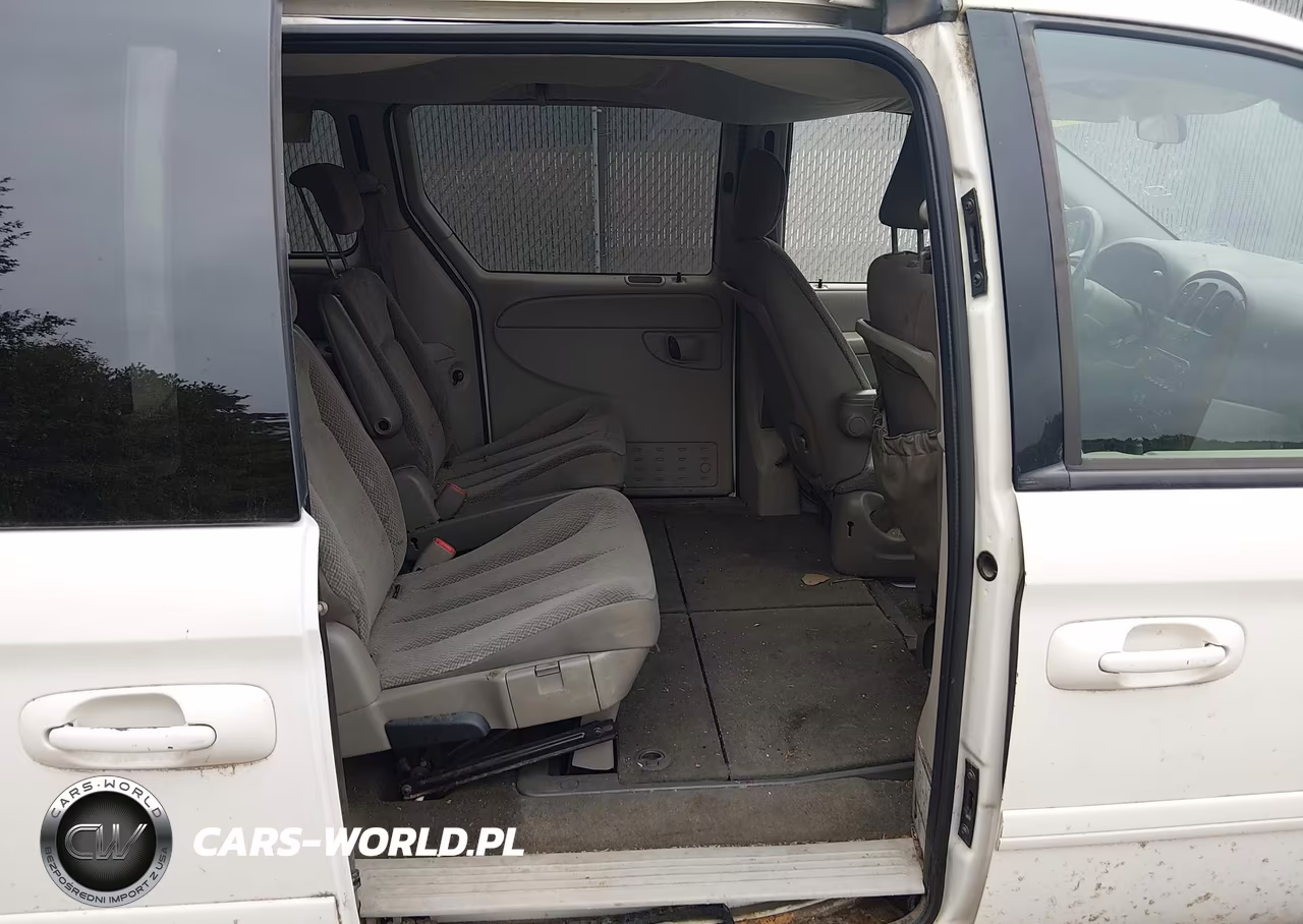2005 Chrysler Town & Country Lx VIN:2C4GP44R45R265141 - 8