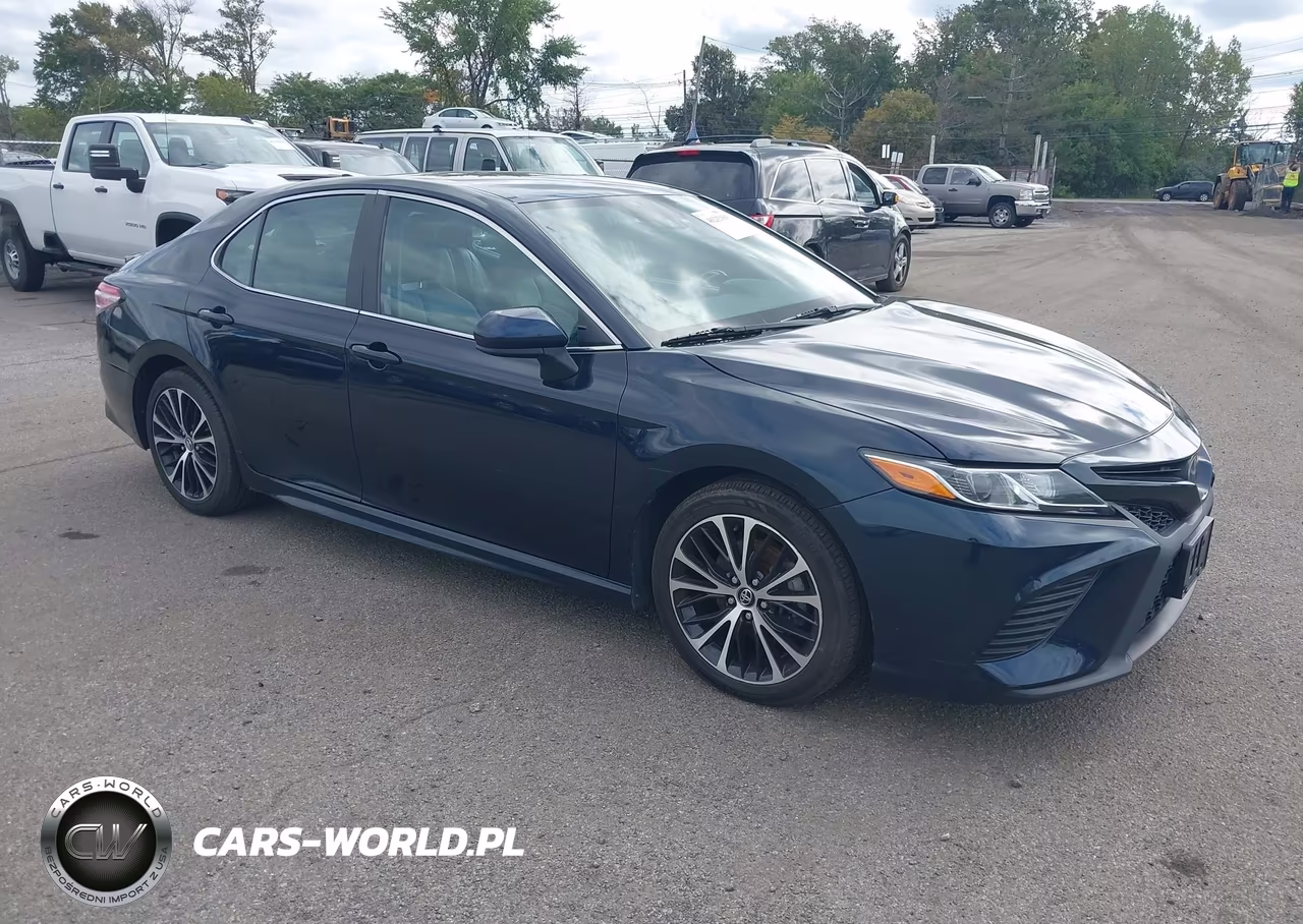 2020 Toyota Camry Se
