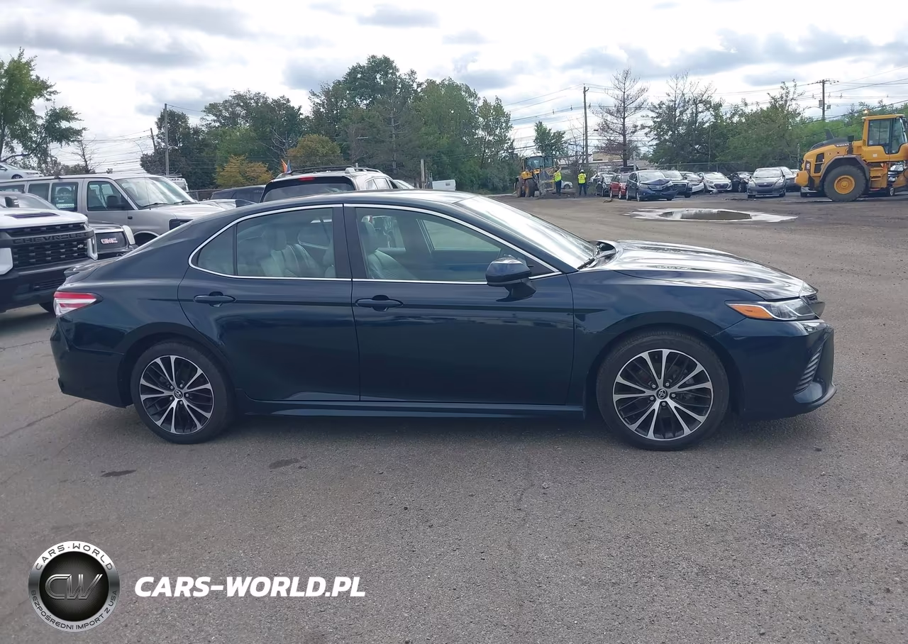 2020 Toyota Camry Se VIN:4T1G11AK3LU320259 - 13
