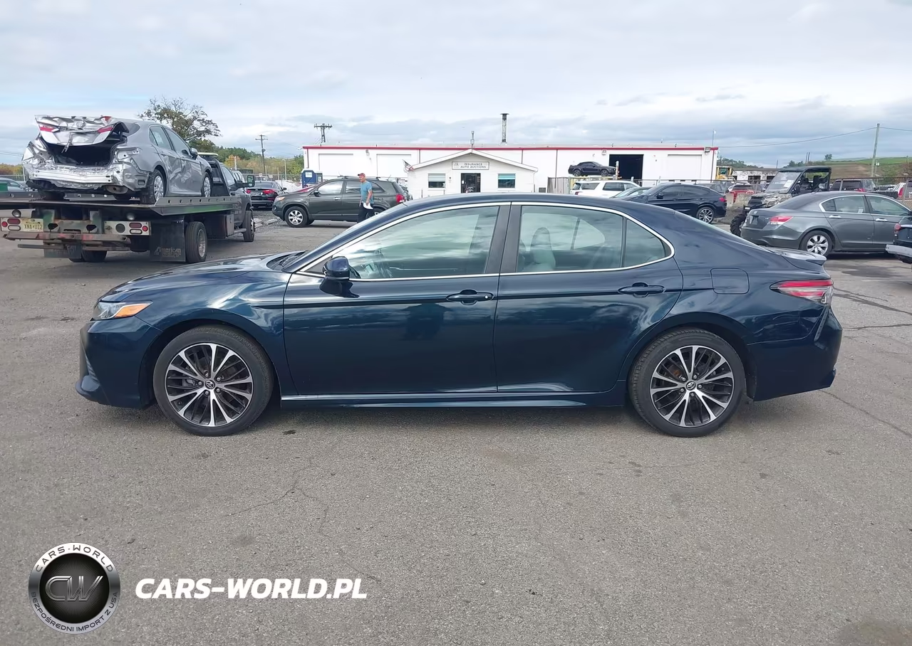 2020 Toyota Camry Se VIN:4T1G11AK3LU320259 - 14