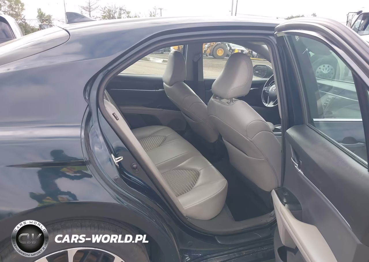 2020 Toyota Camry Se VIN:4T1G11AK3LU320259 - 8