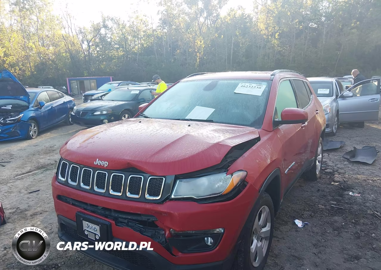 2018 Jeep Compass Latitude 4X4 VIN:3C4NJDBB5JT355839 - 2