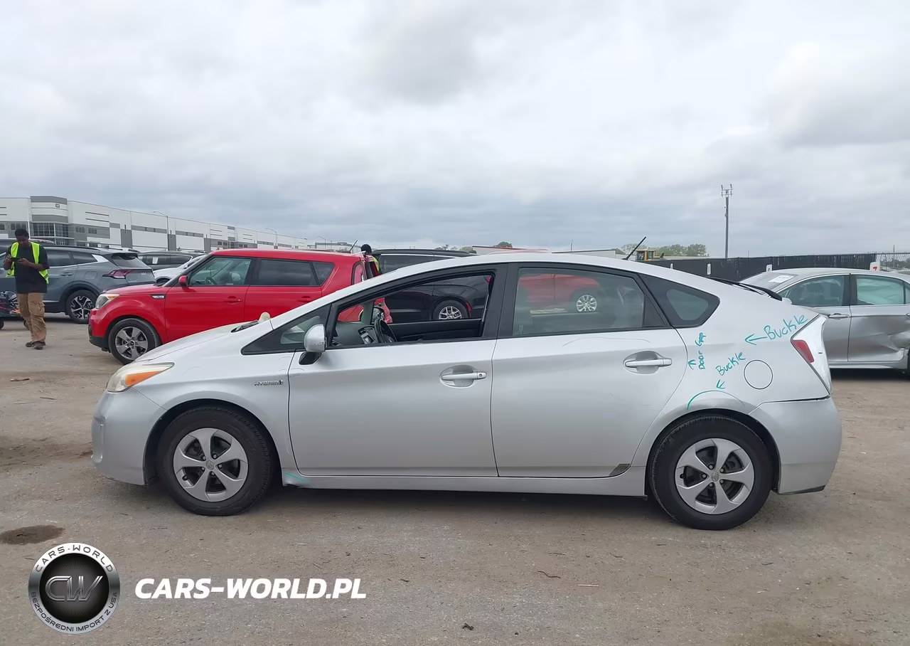 2012 Toyota Prius Two VIN:JTDKN3DU9C5416354 - 14