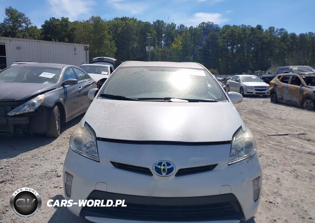 2015 Toyota Prius Persona Series Special Edition VIN:JTDKN3DU2F0397390 - 12