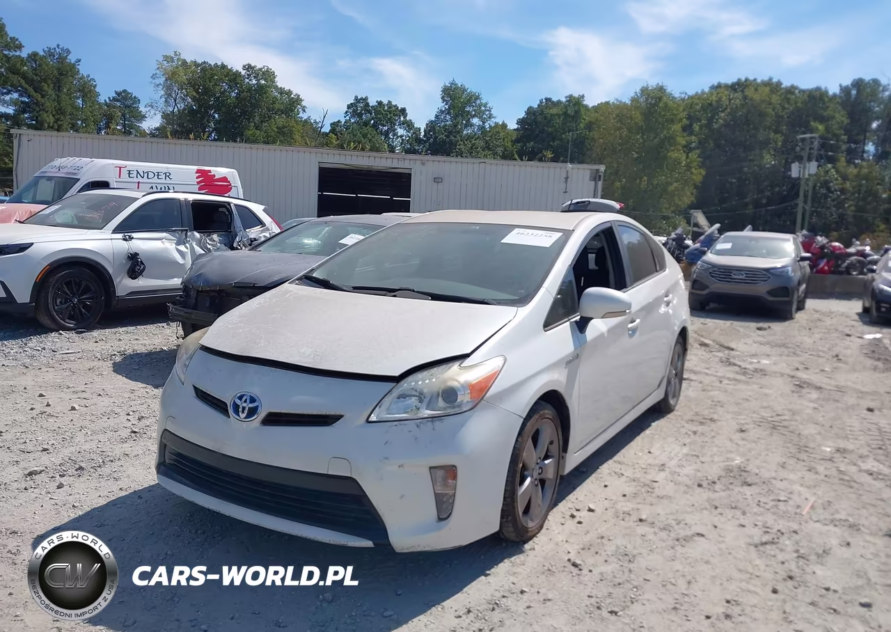 2015 Toyota Prius Persona Series Special Edition VIN:JTDKN3DU2F0397390 - 2