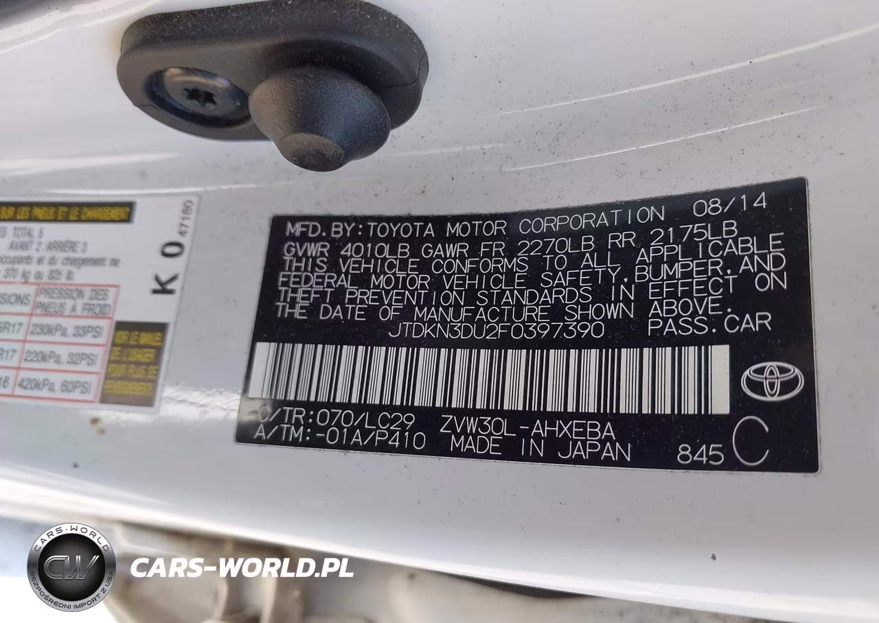 2015 Toyota Prius Persona Series Special Edition VIN:JTDKN3DU2F0397390 - 9