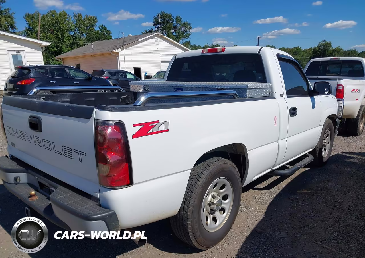 2005 Chevrolet Silverado 1500 Work Truck VIN:1GCEC14X75Z190652 - 4