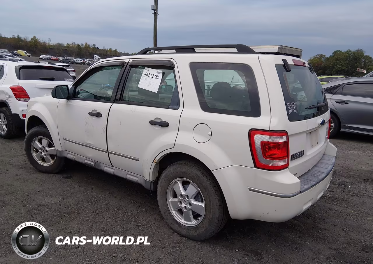2009 Ford Escape Xls VIN:1FMCU92709KB70520 - 3