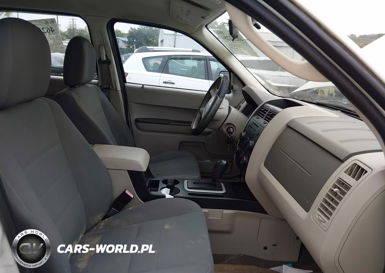 2009 Ford Escape Xls VIN:1FMCU92709KB70520 - 5