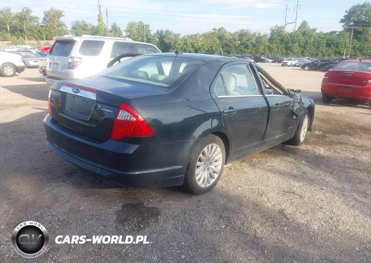 2010 Ford Fusion Hybrid VIN:3FADP0L37AR227826 - 4