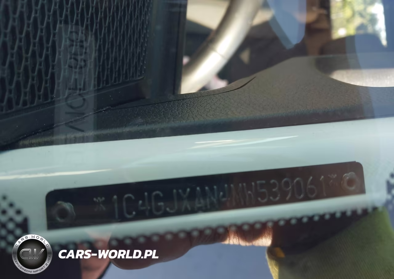 2021 Jeep Wrangler Sport S 4X4 VIN:1C4GJXAN4MW539061 - 9