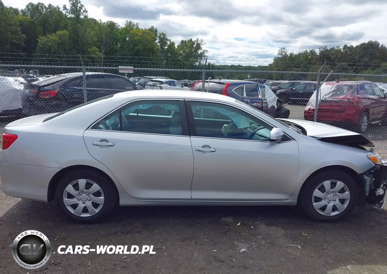 2014 Toyota Camry L VIN:4T1BF1FK0EU800783 - 14