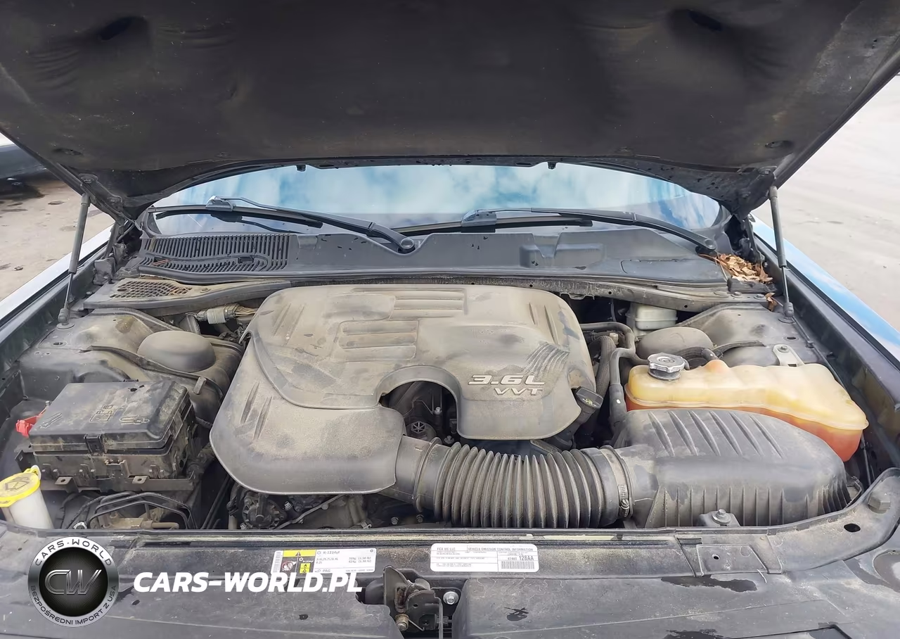 2015 Dodge Challenger Sxt VIN:2C3CDZAG9FH793602 - 10
