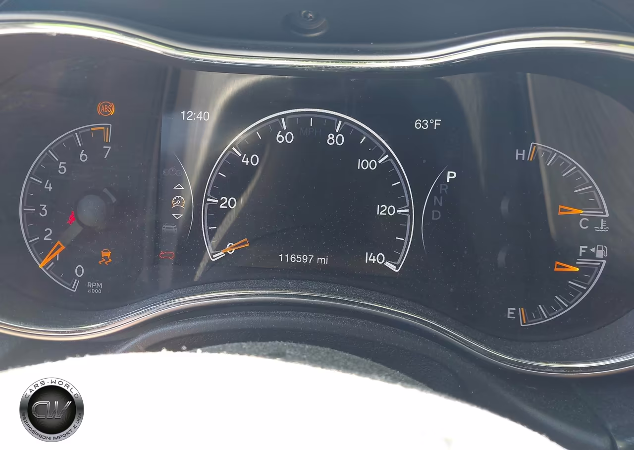 2018 Jeep Grand Cherokee Altitude 4X4 VIN:1C4RJFAG0JC267027 - 15