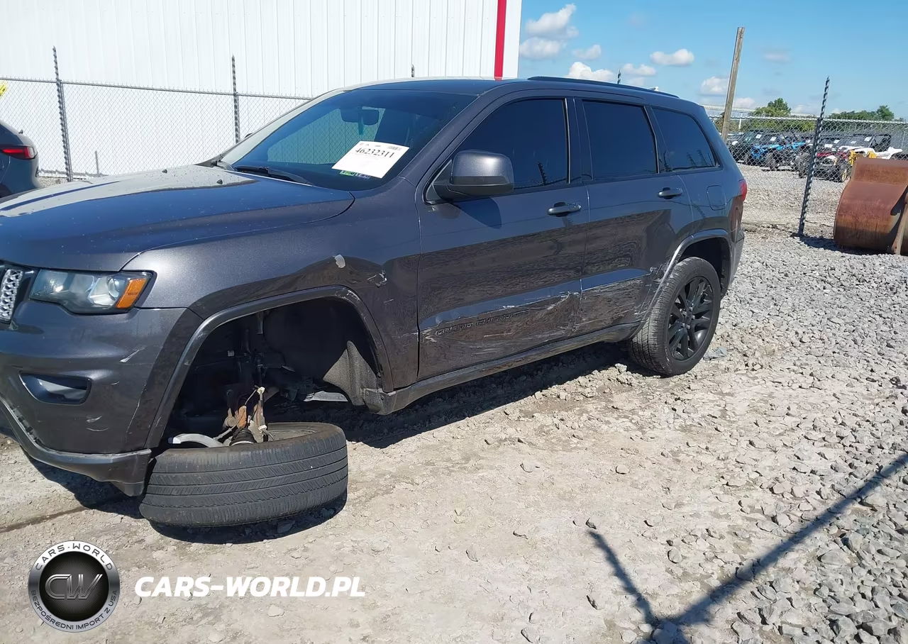 2018 Jeep Grand Cherokee Altitude 4X4 VIN:1C4RJFAG0JC267027 - 6