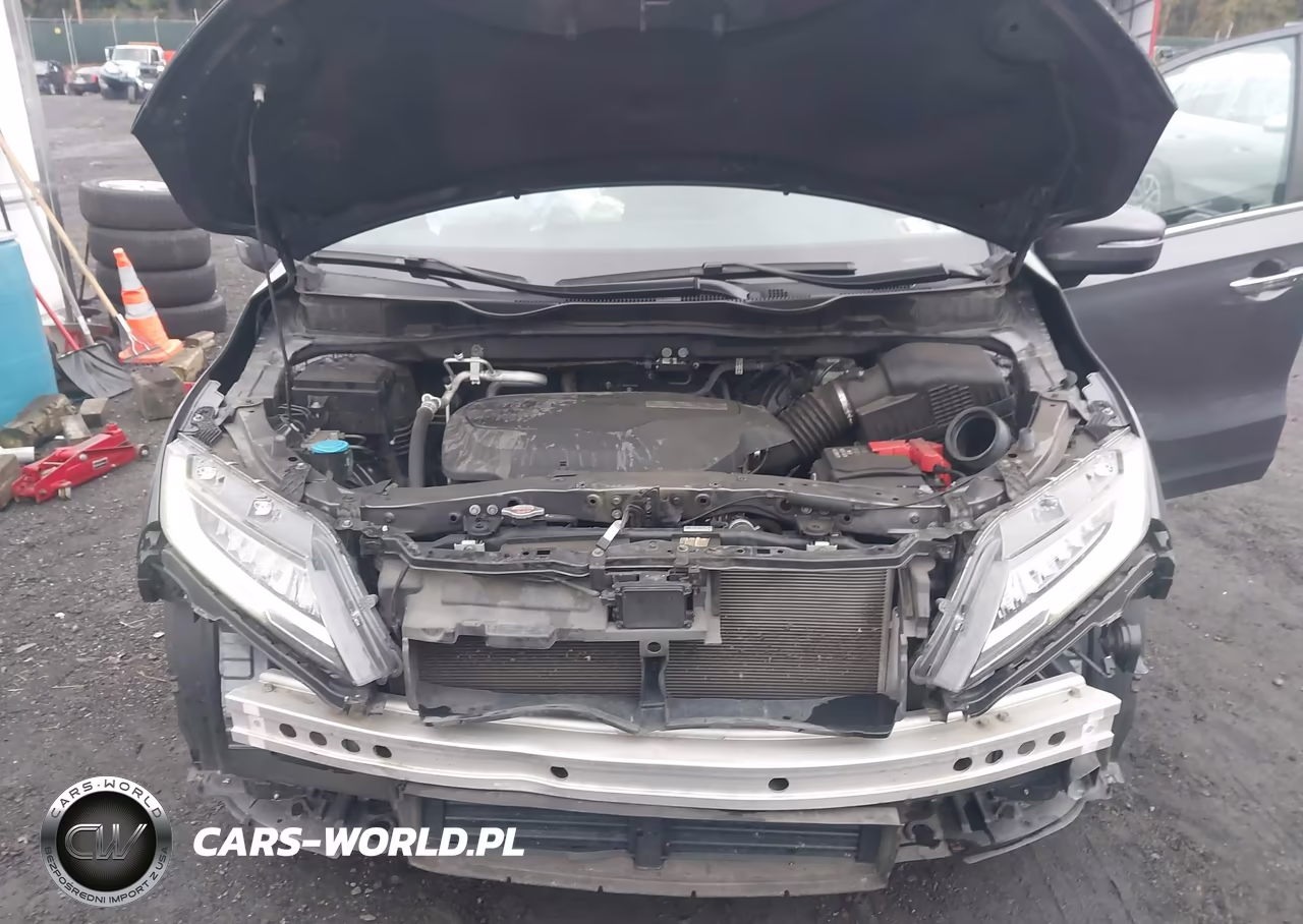 2018 Honda Odyssey Touring VIN:5FNRL6H85JB041352 - 10