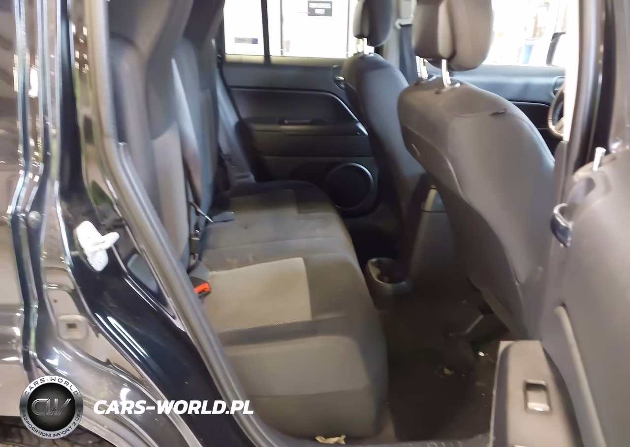 2014 Jeep Patriot Latitude VIN:1C4NJRFB6ED742662 - 8