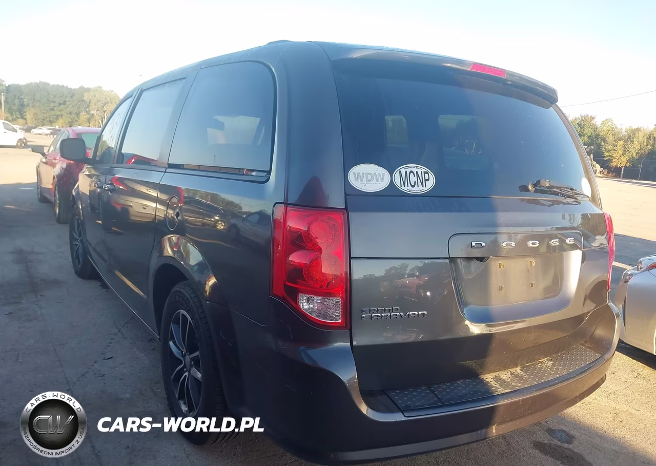 2018 Dodge Grand Caravan Se Plus VIN:2C4RDGBG2JR356438 - 3
