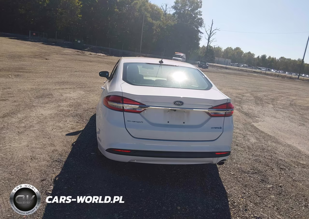 2018 Ford Fusion Hybrid S VIN:3FA6P0UU0JR122383 - 19