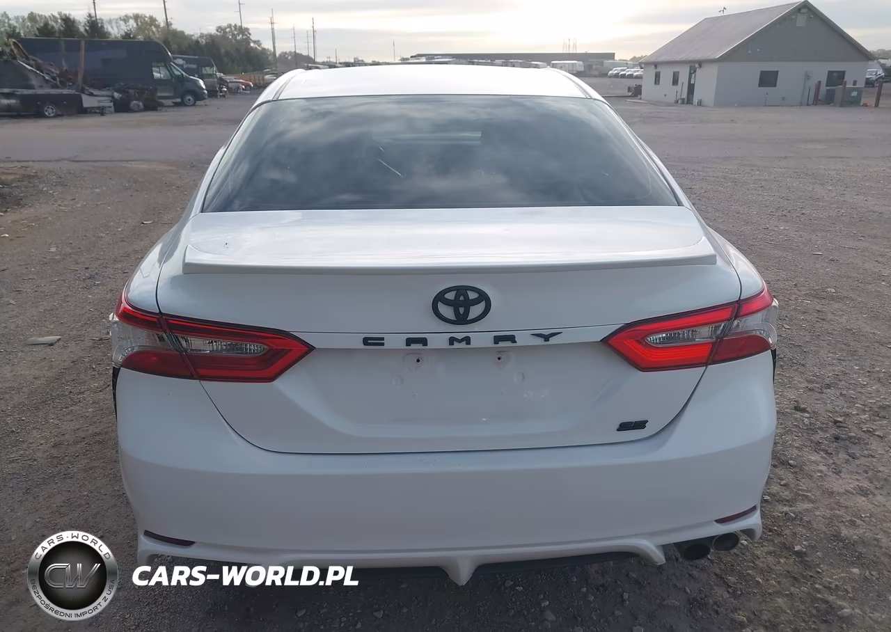 2018 Toyota Camry Se VIN:4T1B11HK8JU609344 - 16