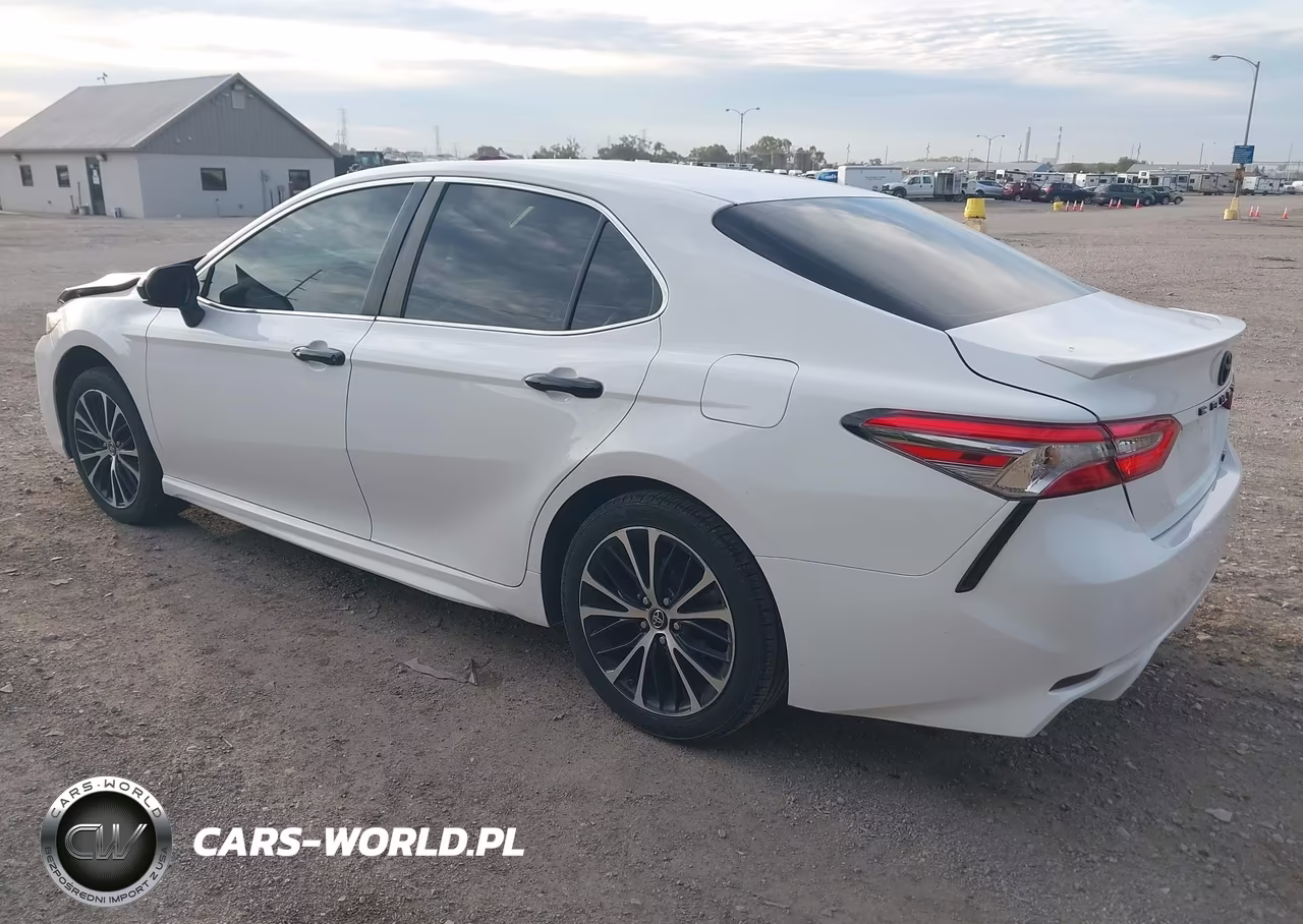 2018 Toyota Camry Se VIN:4T1B11HK8JU609344 - 3