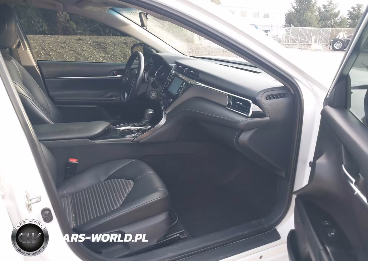 2018 Toyota Camry Se VIN:4T1B11HK8JU609344 - 5