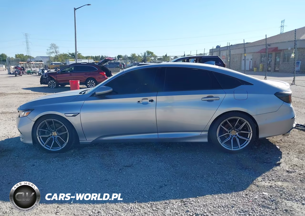 2018 Honda Accord Sport 2.0T VIN:1HGCV2F33JA052327 - 14