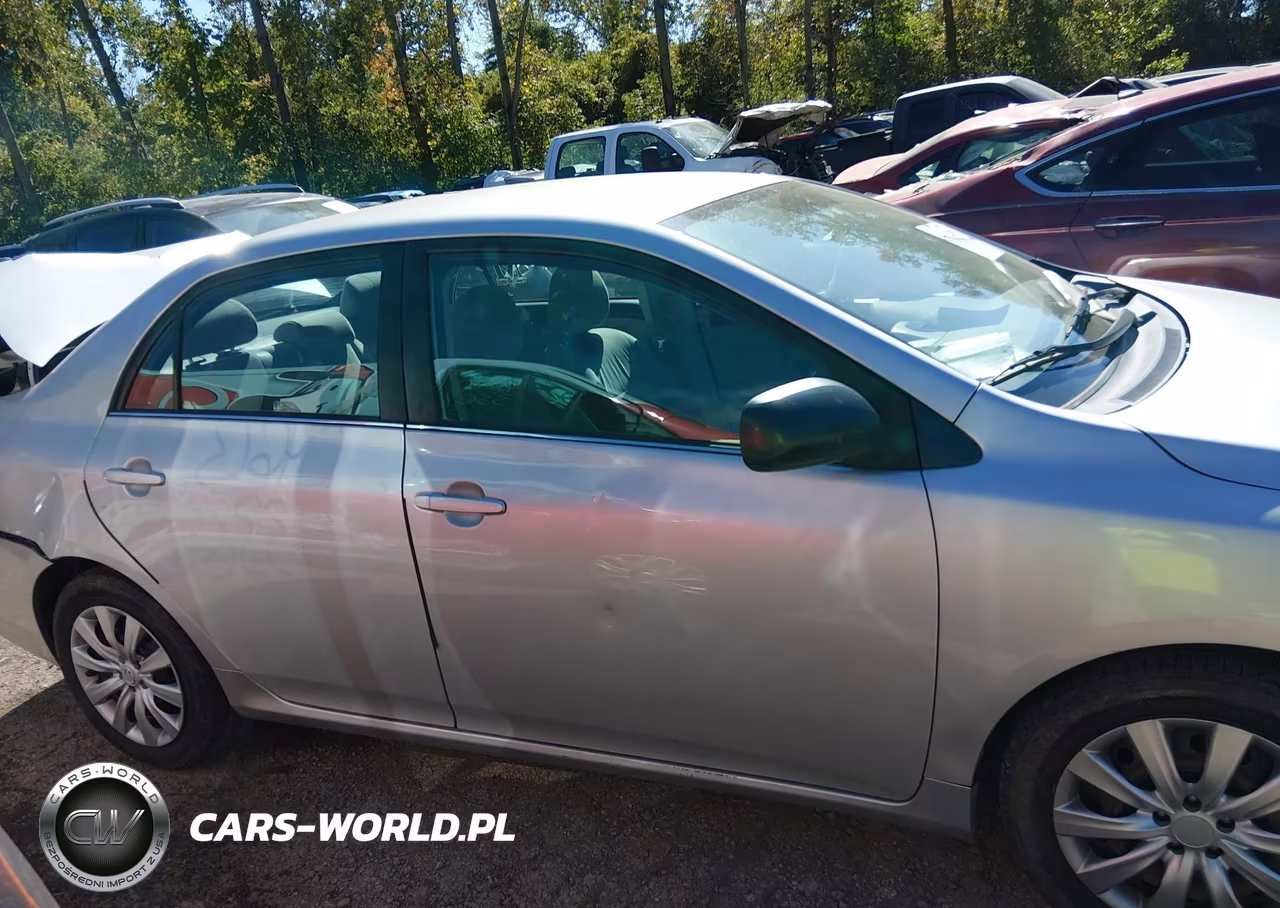 2013 Toyota Corolla Le VIN:5YFBU4EEXDP082548 - 13