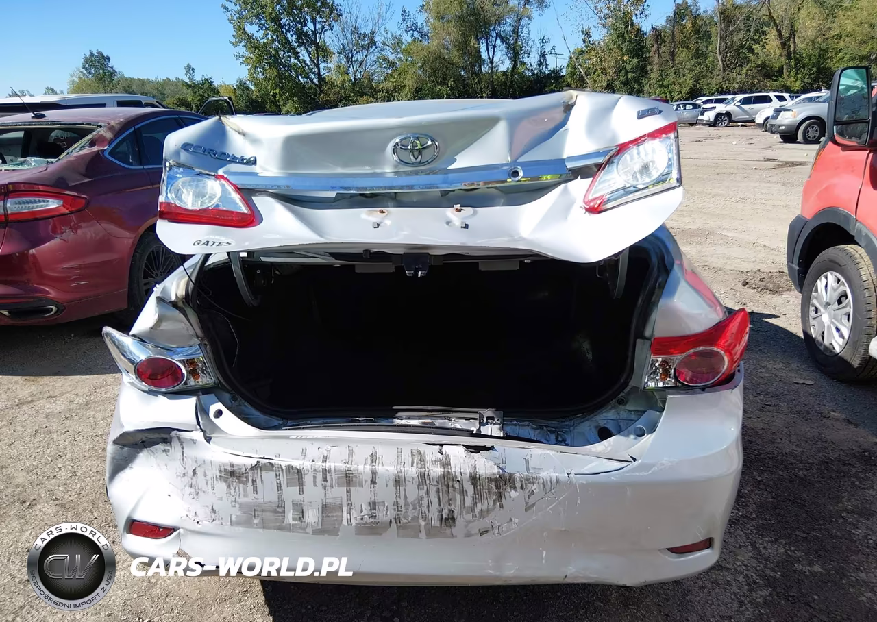 2013 Toyota Corolla Le VIN:5YFBU4EEXDP082548 - 16