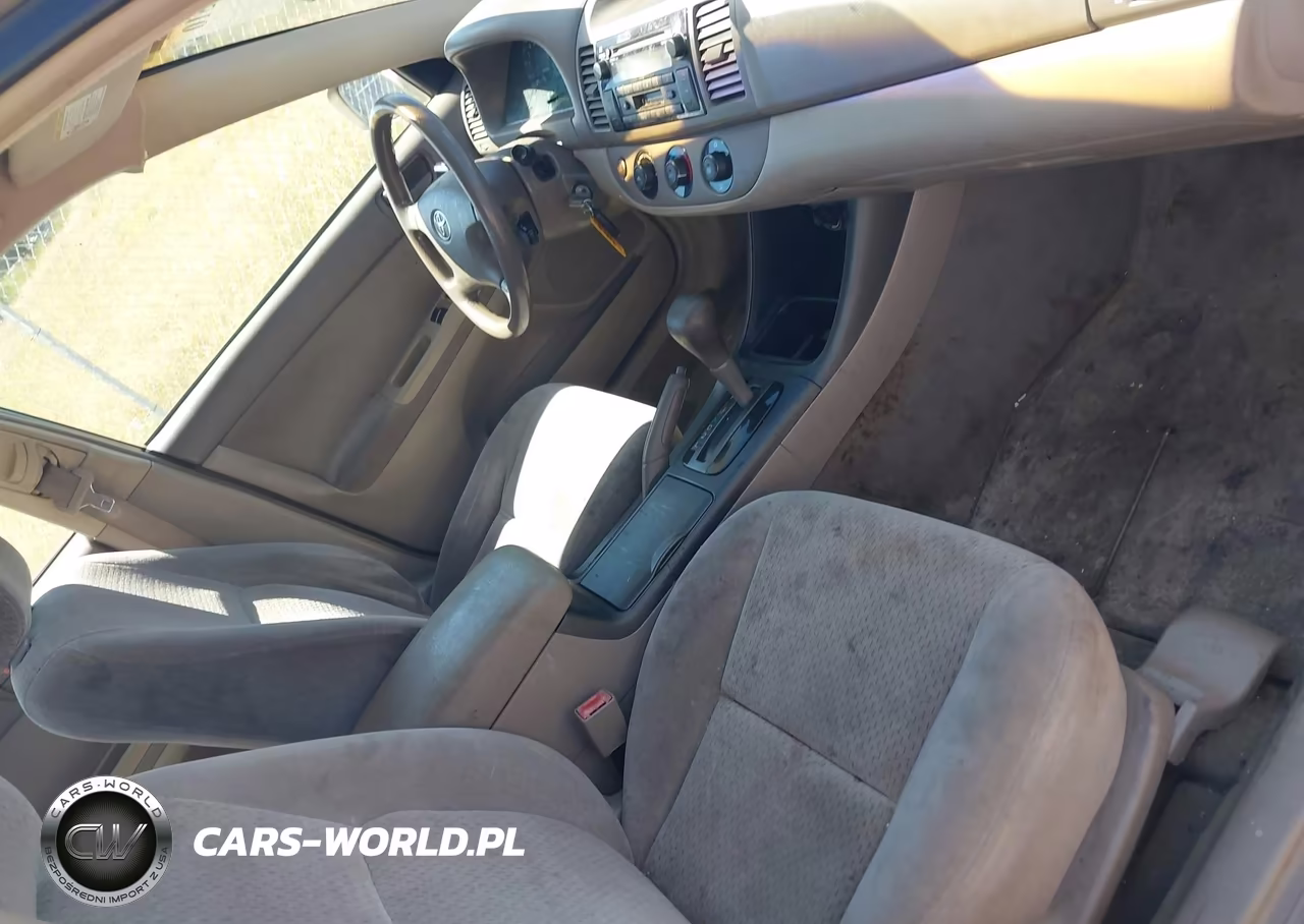 2003 Toyota Camry Le VIN:4T1BE32K73U711522 - 5