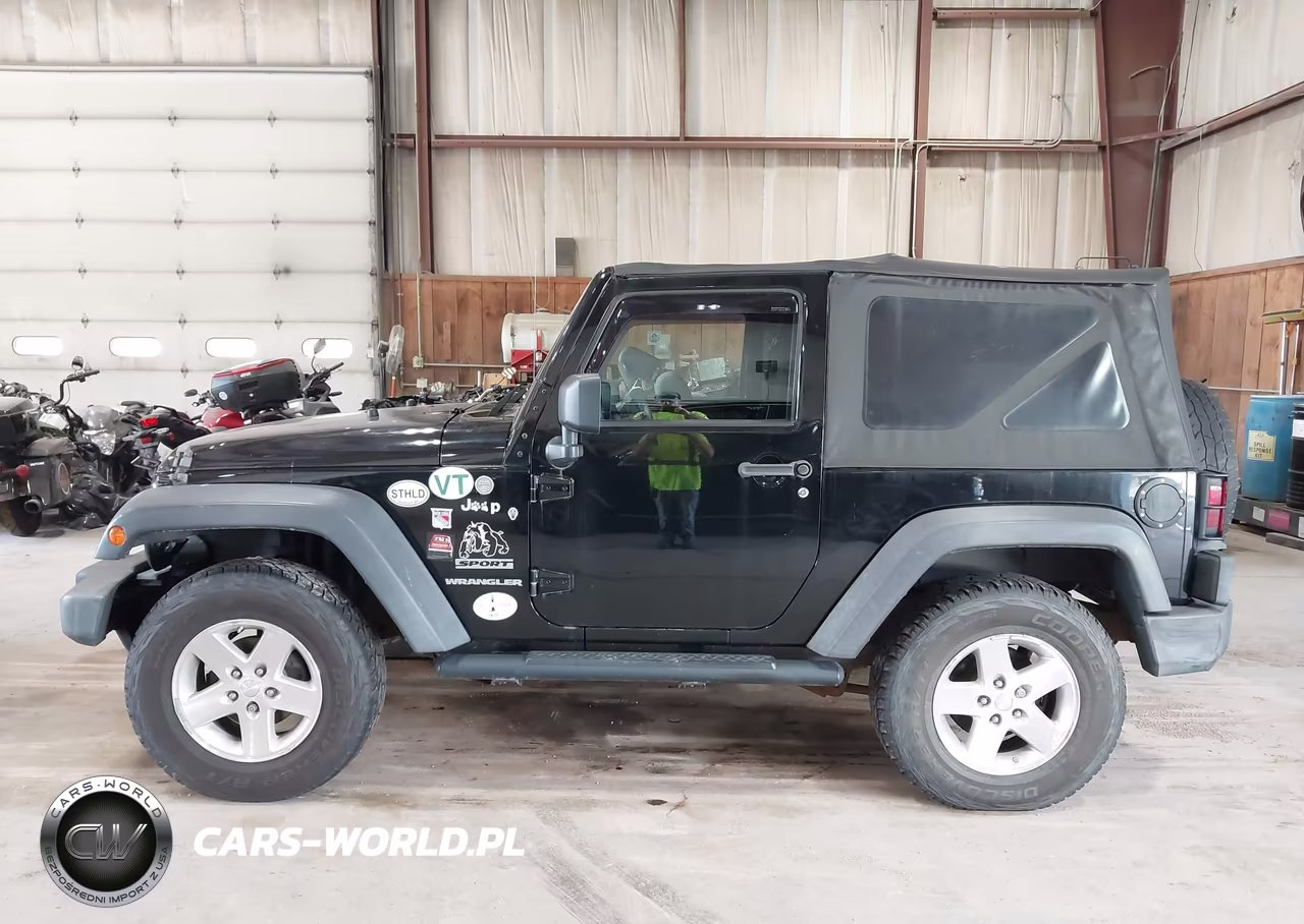 2010 Jeep Wrangler Sport VIN:1J4GA2D17AL103890 - 14