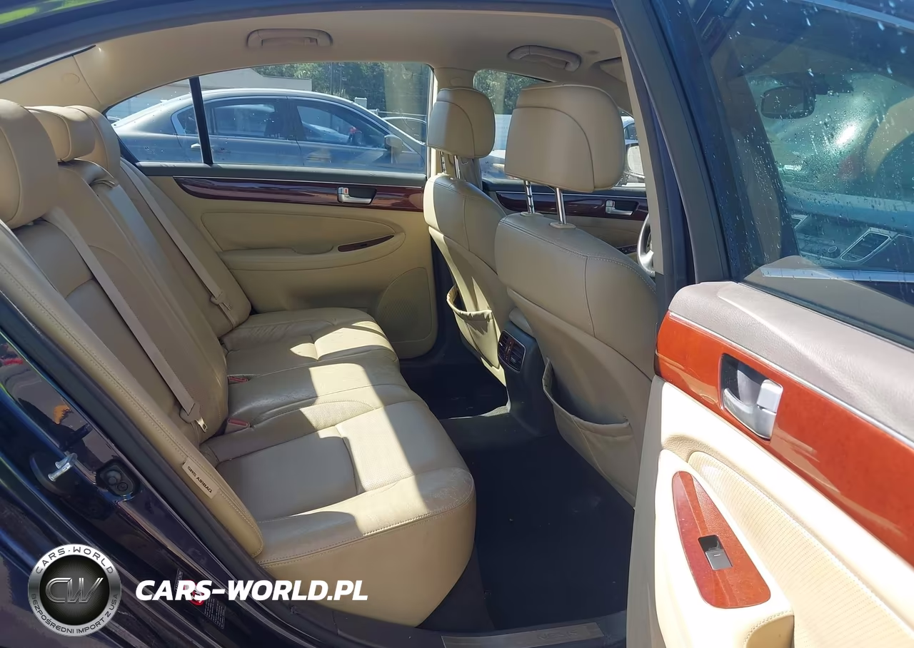2012 Hyundai Genesis 3.8 VIN:KMHGC4DD5CU158272 - 8