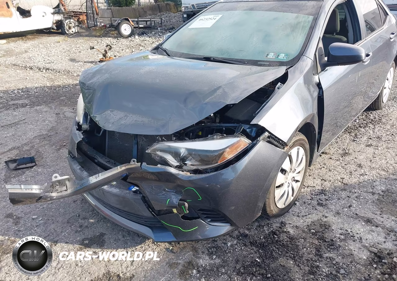 2015 Toyota Corolla Le VIN:2T1BURHE4FC406136 - 18