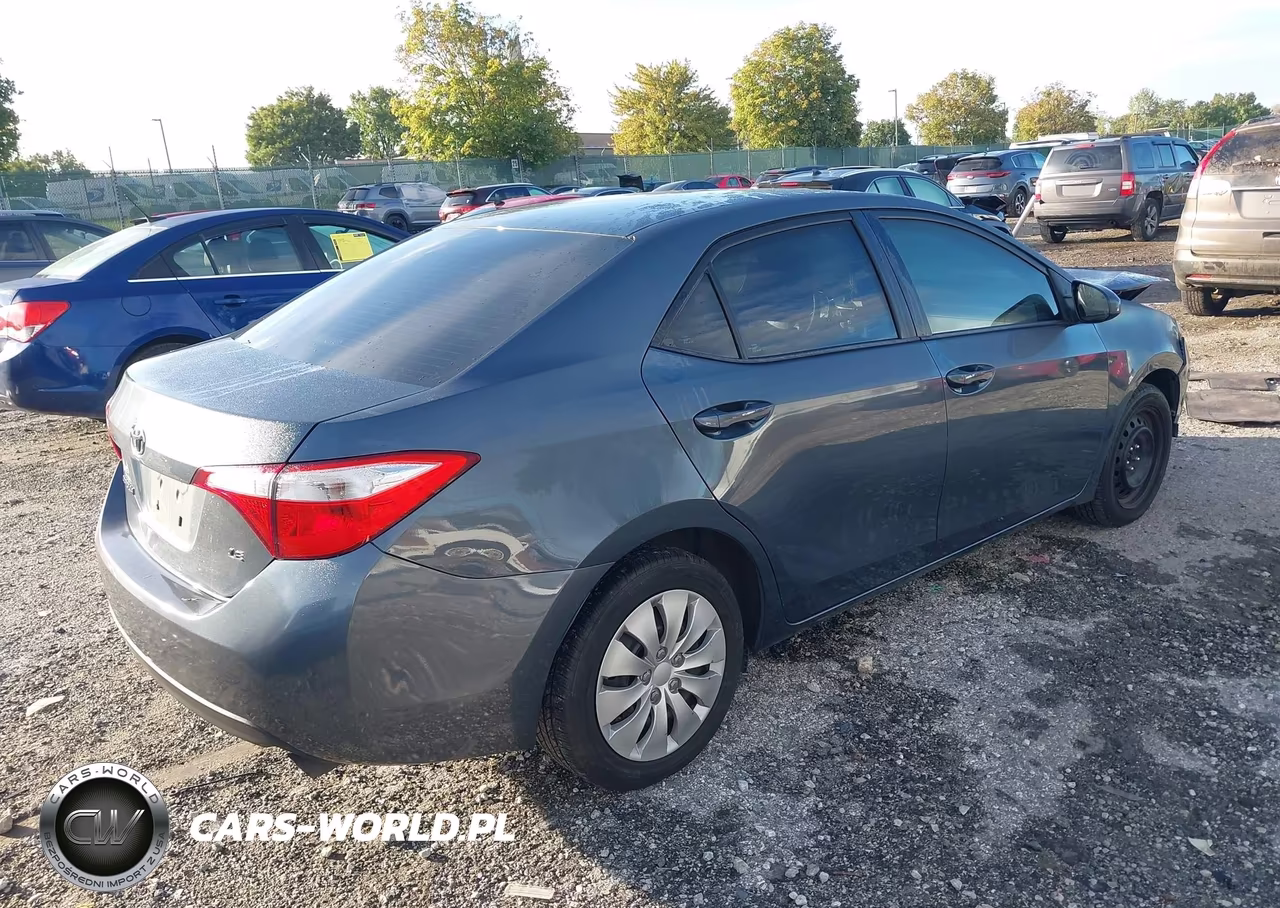 2015 Toyota Corolla Le VIN:2T1BURHE4FC406136 - 4
