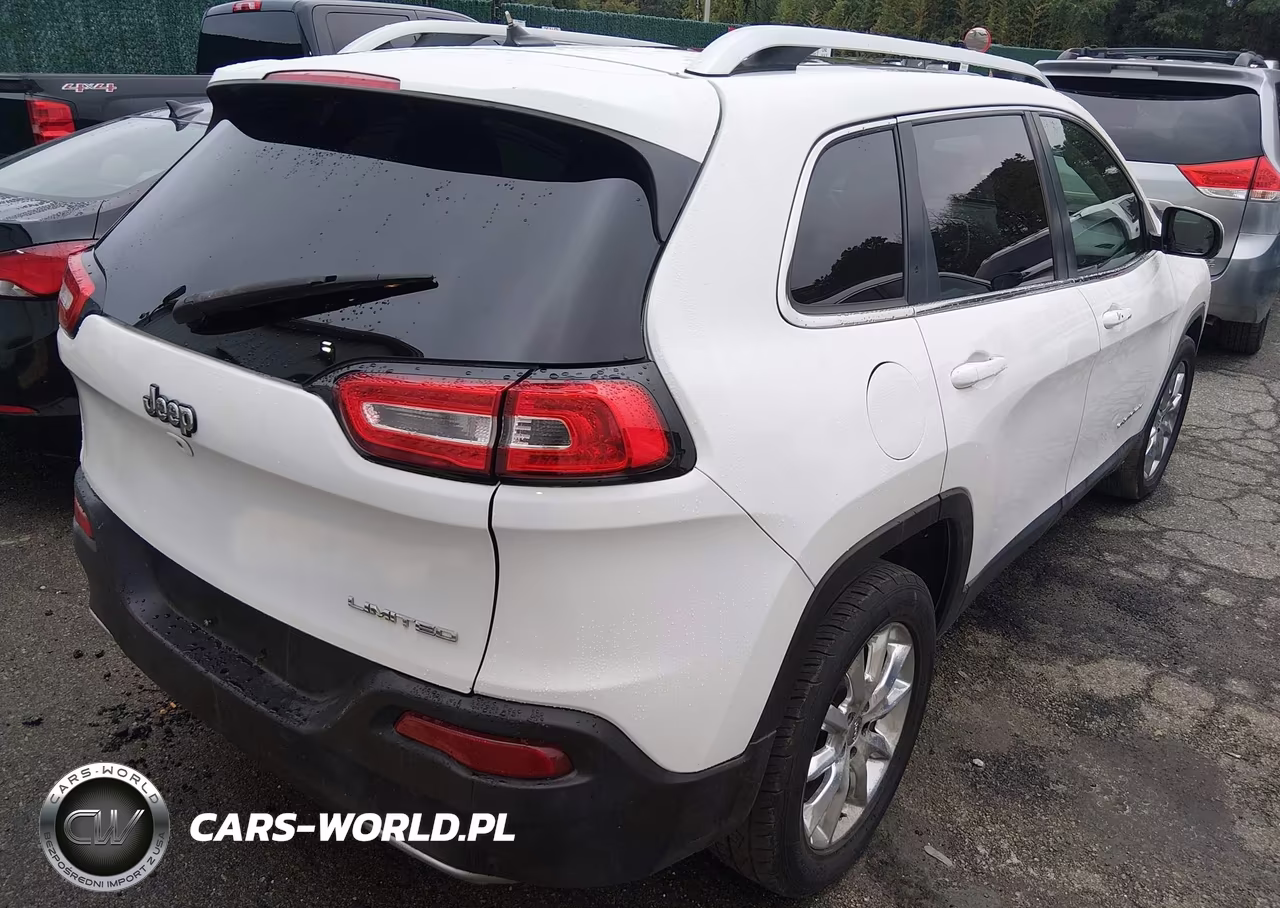 2015 Jeep Cherokee Limited VIN:1C4PJLDS2FW535331 - 4