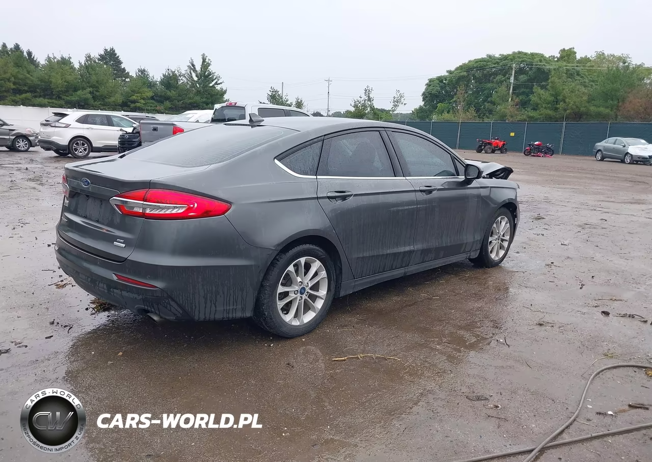 2020 Ford Fusion Se VIN:3FA6P0HD7LR166717 - 4