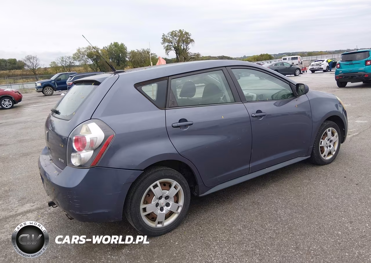 2009 Pontiac Vibe VIN:5Y2SP67059Z463323 - 4