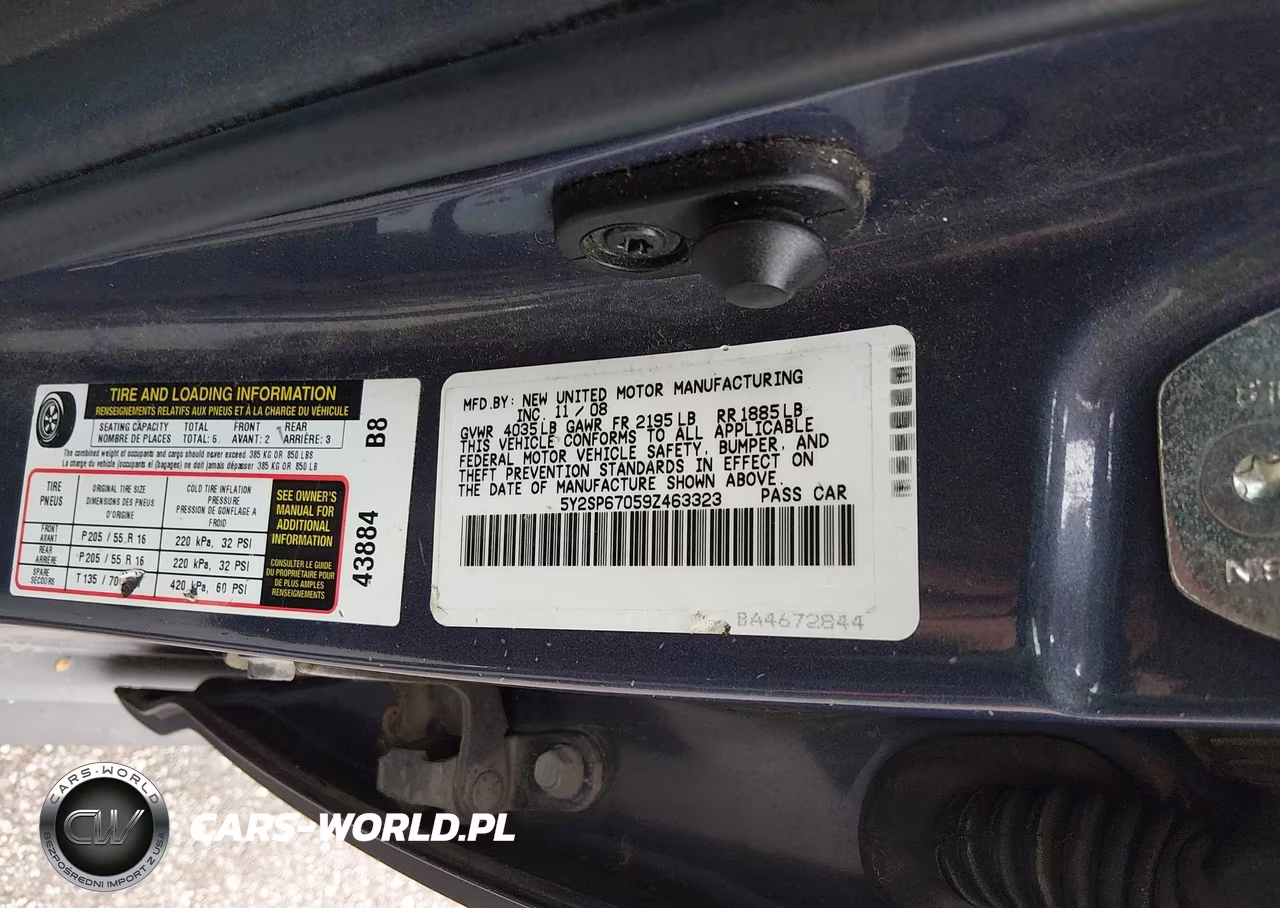 2009 Pontiac Vibe VIN:5Y2SP67059Z463323 - 9
