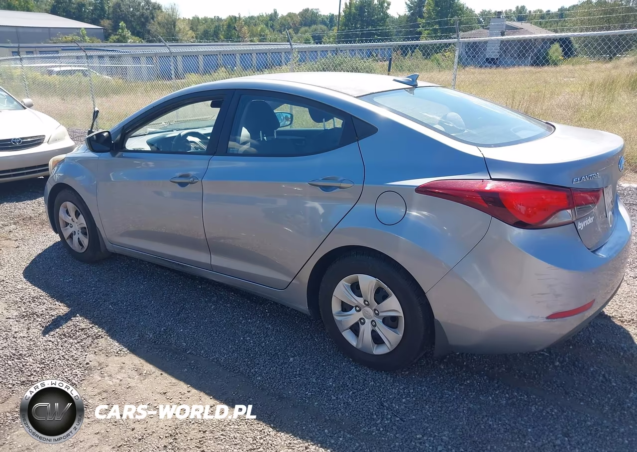 2016 Hyundai Elantra Se VIN:5NPDH4AE9GH765961 - 3