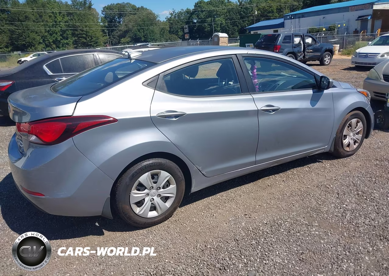 2016 Hyundai Elantra Se VIN:5NPDH4AE9GH765961 - 4