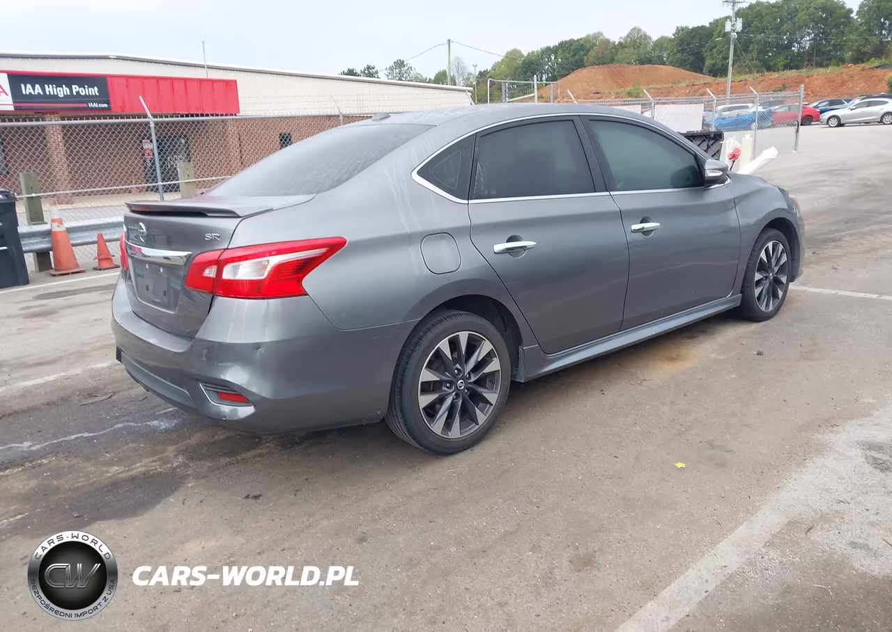 2017 Nissan Sentra Sr VIN:3N1AB7AP3HY314684 - 4