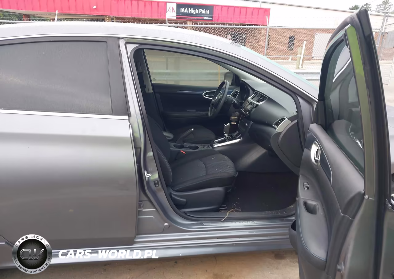 2017 Nissan Sentra Sr VIN:3N1AB7AP3HY314684 - 5