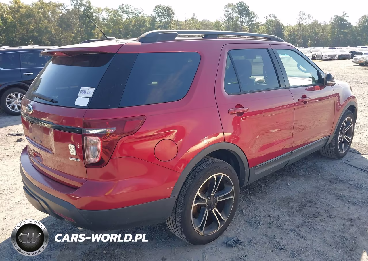 2015 Ford Explorer Sport VIN:1FM5K8GT7FGB64372 - 4