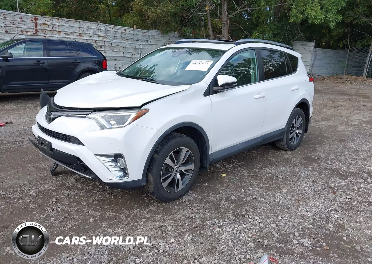 2018 Toyota Rav4 Xle VIN:2T3RFREV6JW806243 - 2