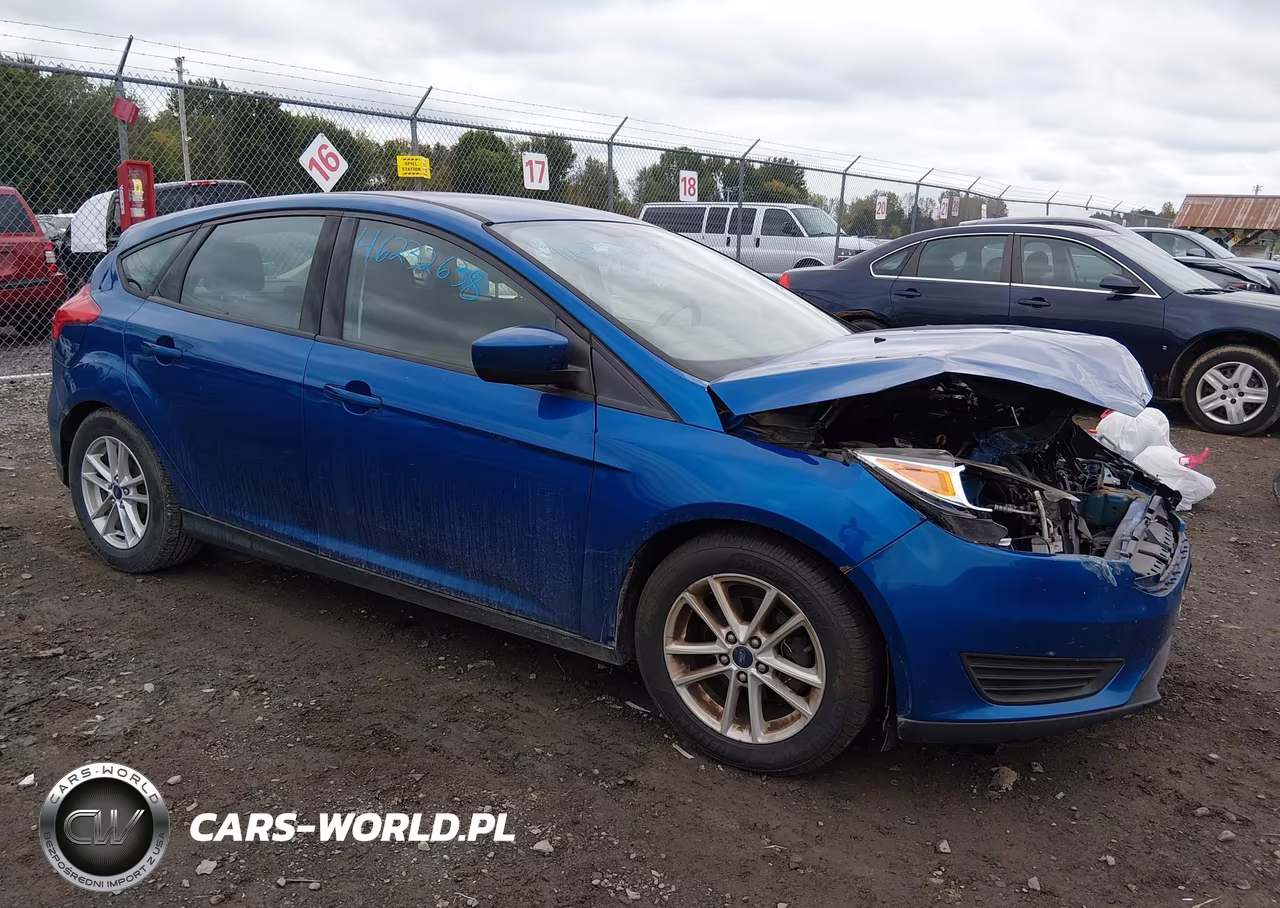 2018 Ford Focus Se VIN:1FADP3K29JL218408 - 1